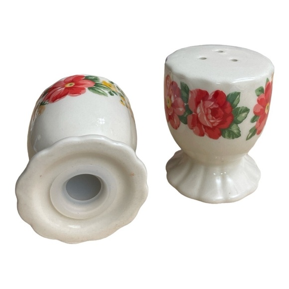 Pioneer Woman Floral Ceramic Footed Salt and Pepper Shakers with Stoppers - Picture 5 of 6